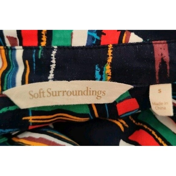 Soft Surroundings Blouse Size S Sailing Boats Design Long Sleeve Hidden Button V - Picture 2 of 11